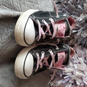 Hello kitty  Converse
